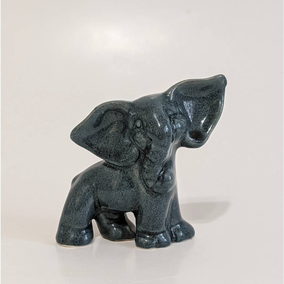 Vintage 40's 50's Ceramic Elephant Figurine by Walker Potteries of California - Picture 2 of 10